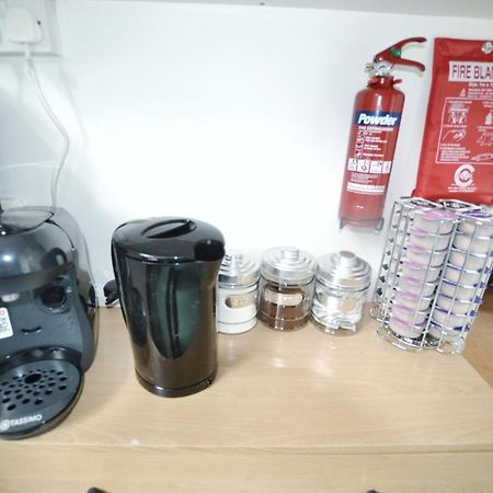 Garden Tower Flat Apartment Лондон Екстериор снимка